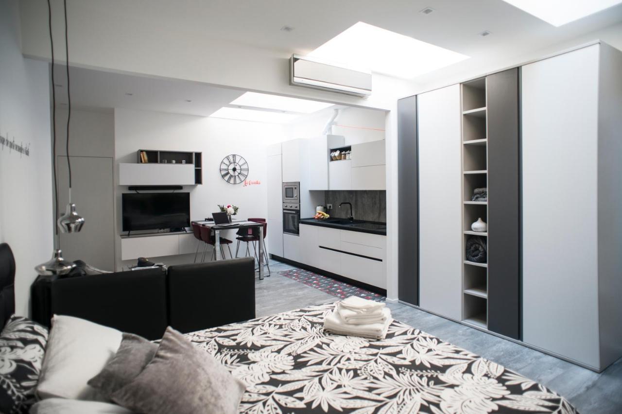 La Viscontea Apartment Леко Екстериор снимка