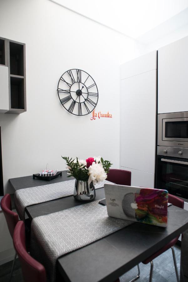 La Viscontea Apartment Леко Екстериор снимка